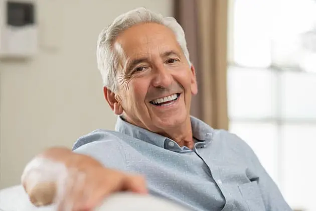 Pareja de adultos mayores